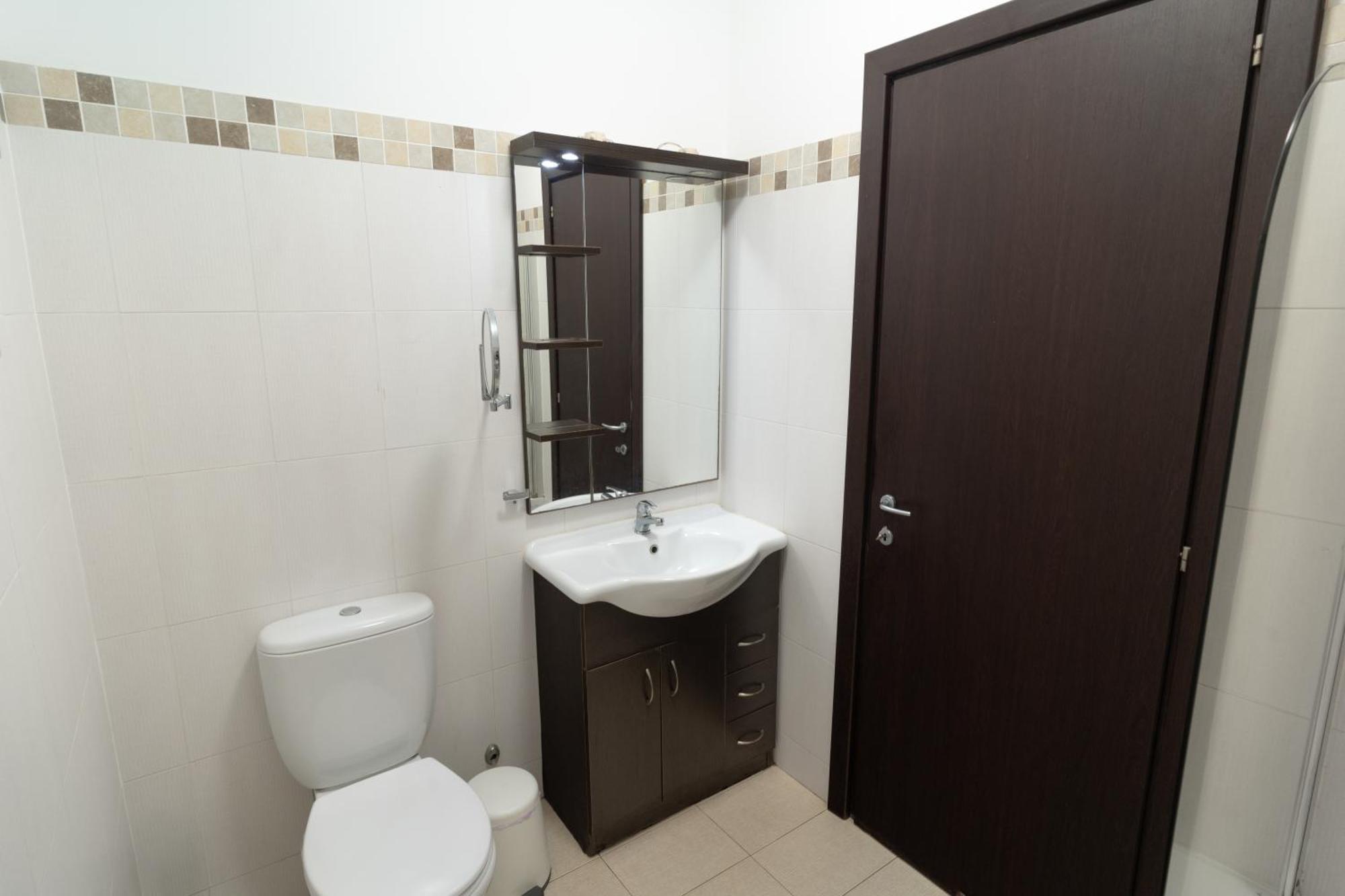 Violet Dusk City Center Flat Larnaca Exterior foto